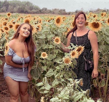 Shauni Rixon erotic star pictures