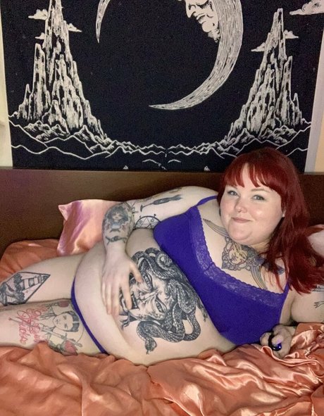 blonde cougar onlyfans sex image