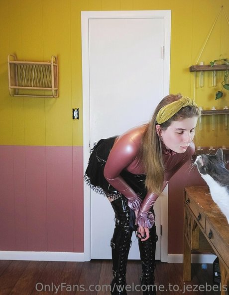 mature blonde onlyfans sex archive