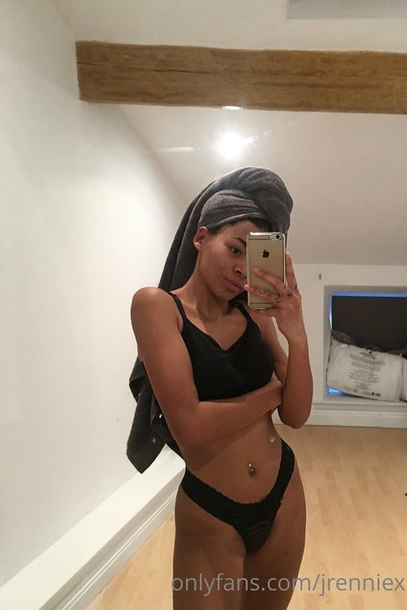 aquabelle x nude actress photos