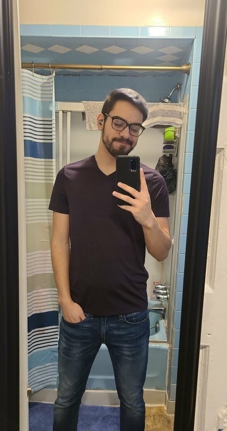 tragicgaynerd model xxx pic