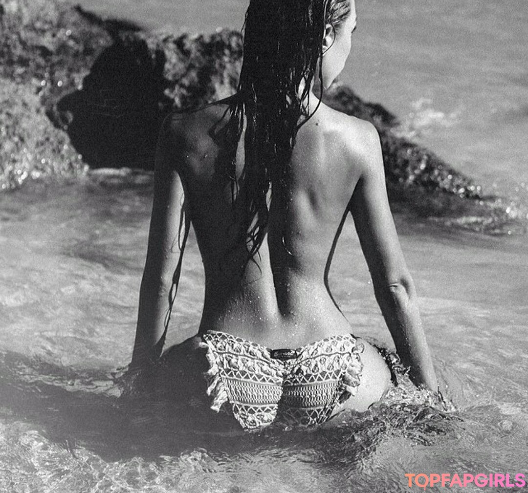 Nicole Mejia high quality actress image