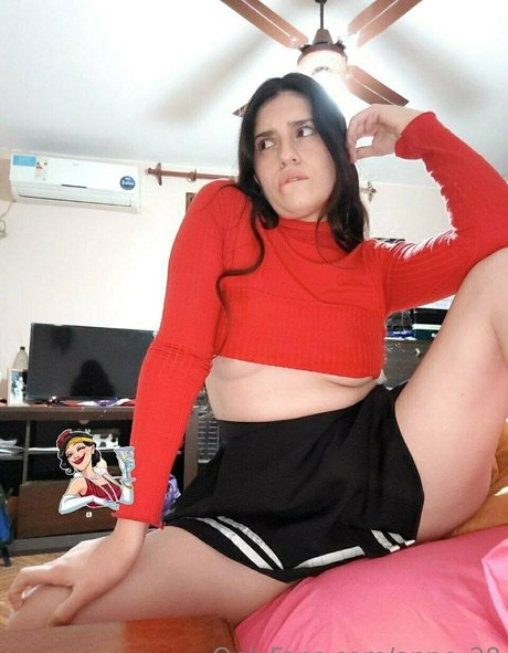 anne 28 star exclusive photos