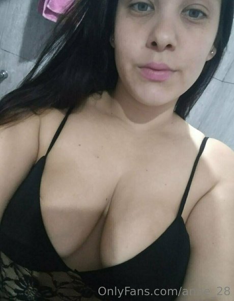 anne 28 profile image