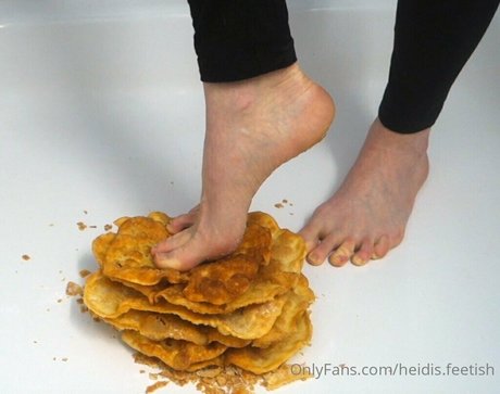 heidis feetish star art archive