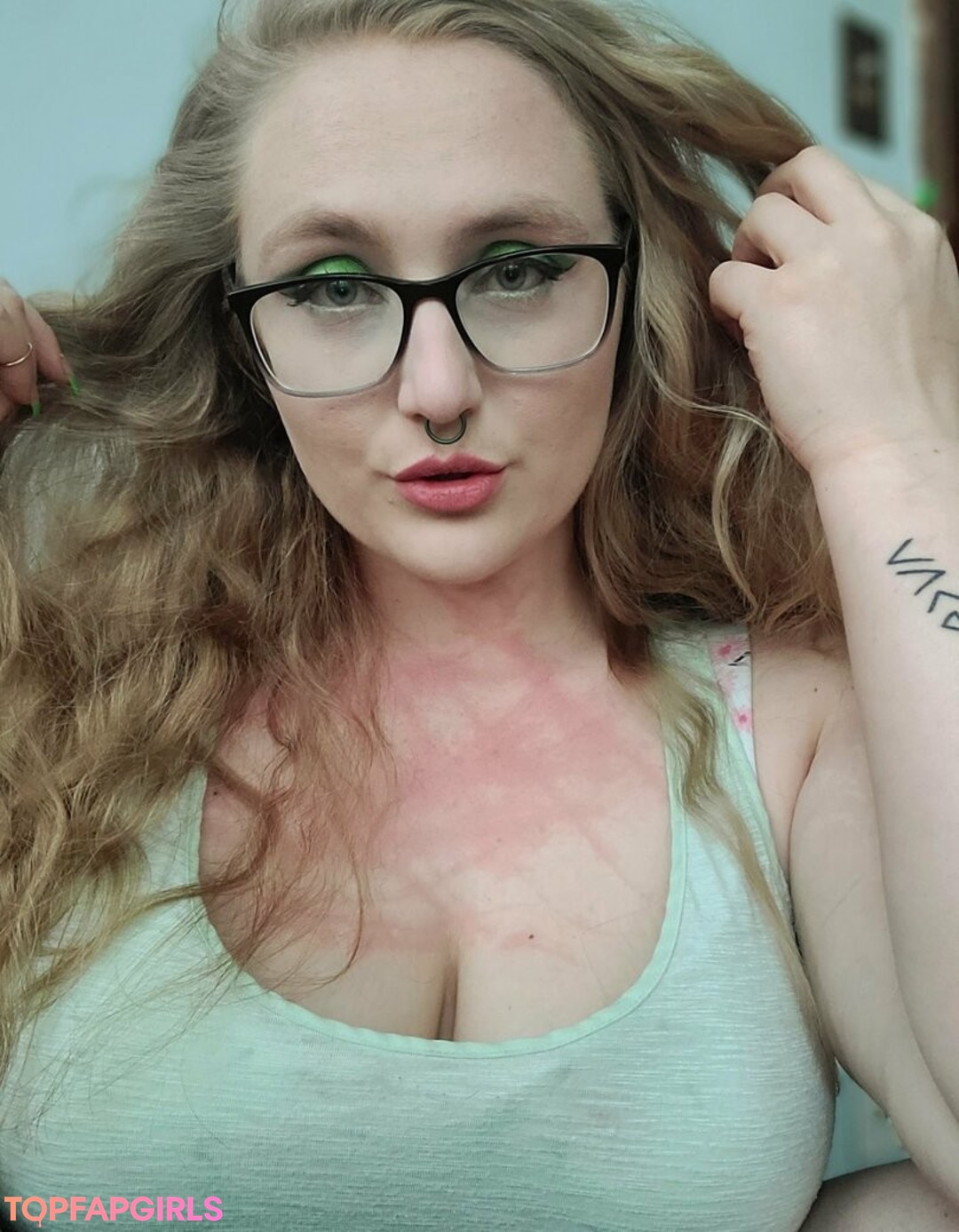 yourlovelylady star sexy image