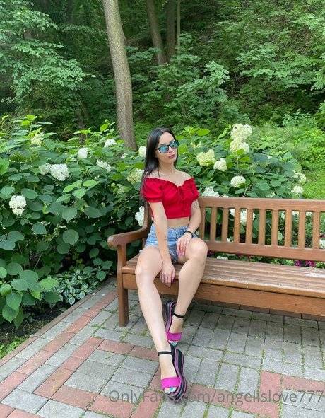 angelina crystal star naked photos