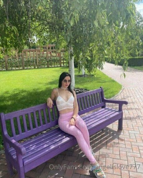 angelina crystal best model img