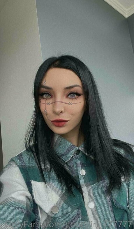 angelina crystal model perfect galleries