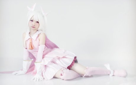 Ola Aphrodite exclusive model picture