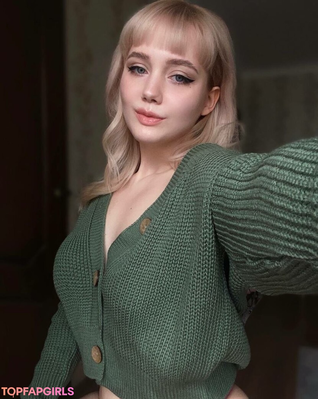 JyuSan model pornographic archive