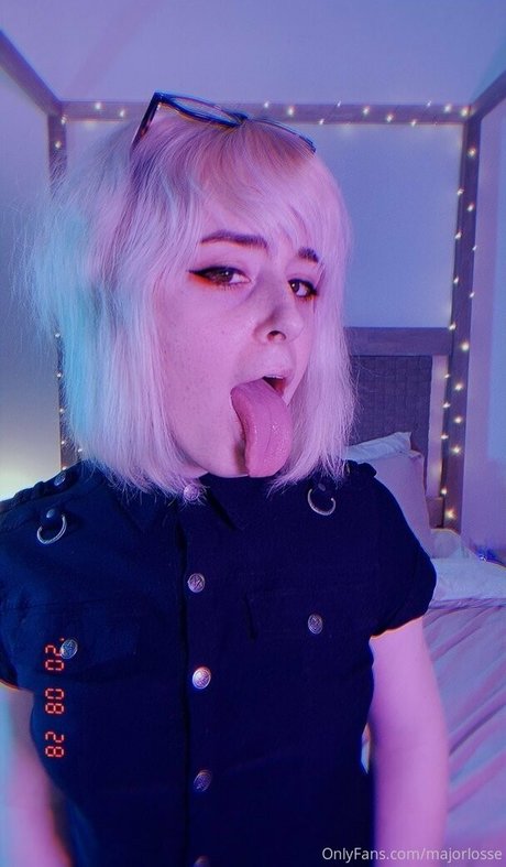 majorlosse perfect actress photo