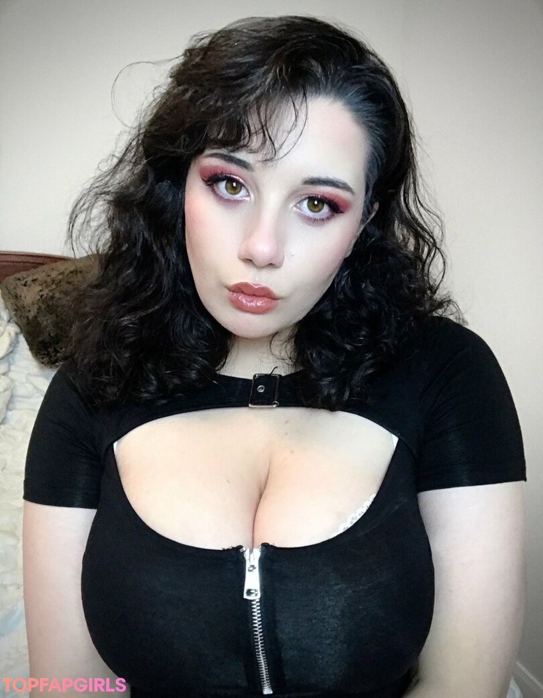 demonlewds star naked gallery