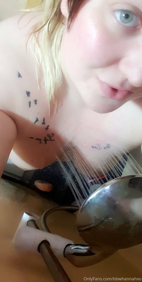 elliemartinxo star sexy pics