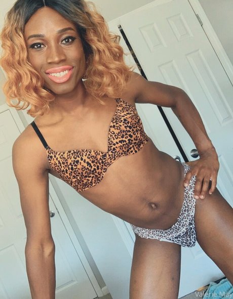 Itsvaleriemay model porn archive