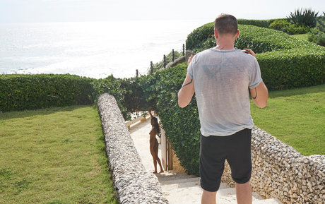 Nidhi Sunil hot star photos