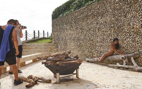 Nidhi Sunil star nude photo