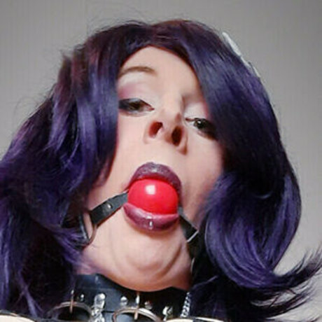 KinkyKellyCD model naked img