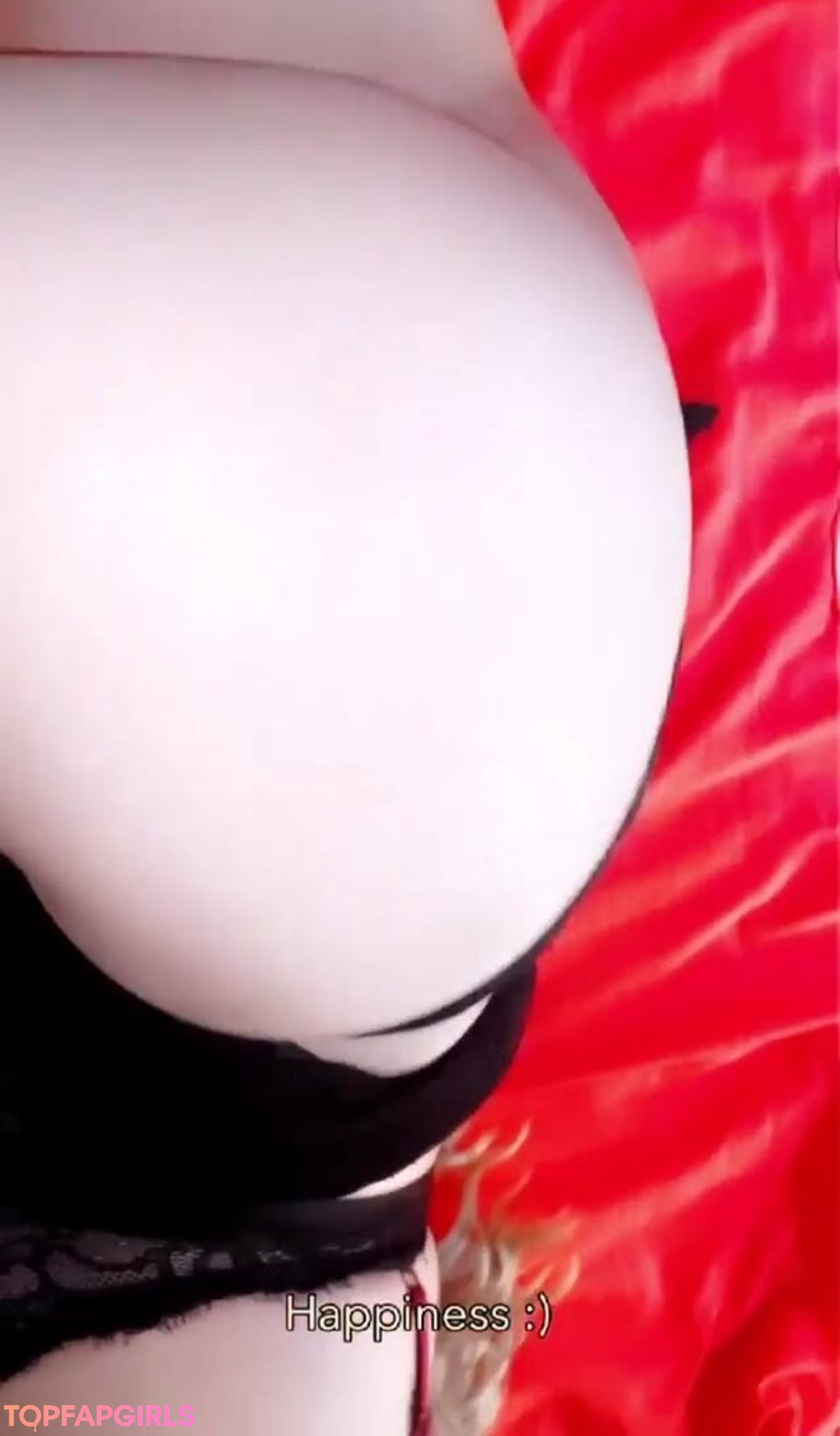 Bihter Tendu sexy pornstar image