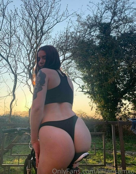 jilliansamxo adult actress photo