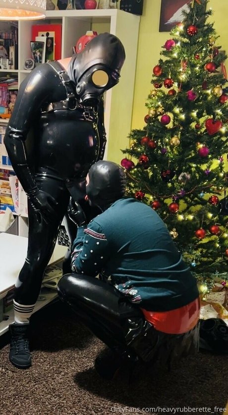 heavyrubberette free exclusive pornstar photo