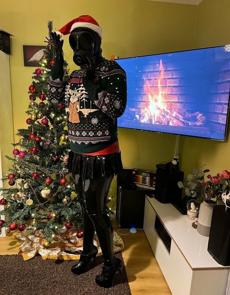 heavyrubberette free pornstar erotic picture