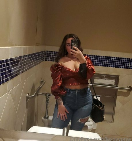 teen topless onlyfans sexy pictures