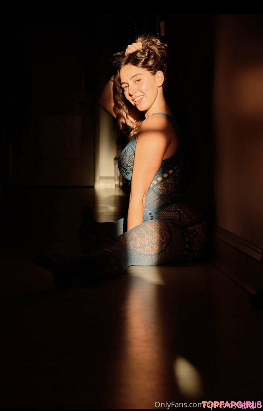 scorpioyogagirl model sexy picture
