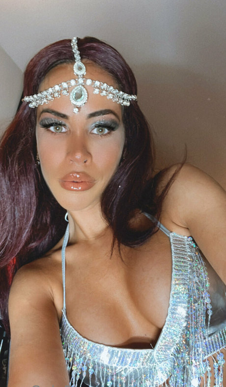 earthlyalien hot star picture