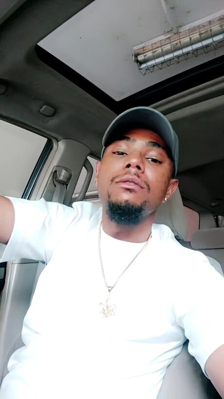 The Gentleman_ naked model pics