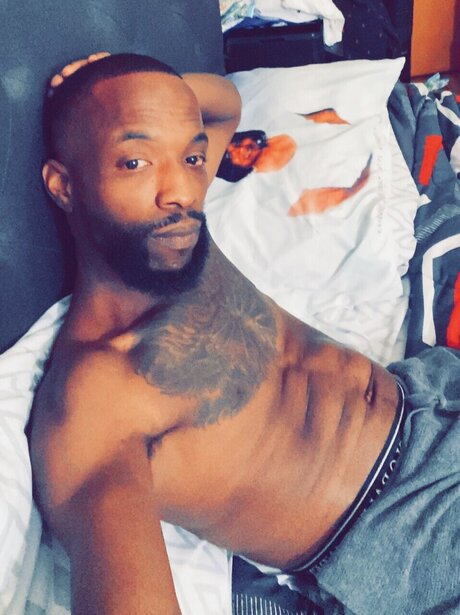 TheWaviest111 star sexy image