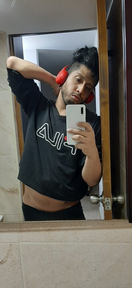 Erick Benitez actress photos