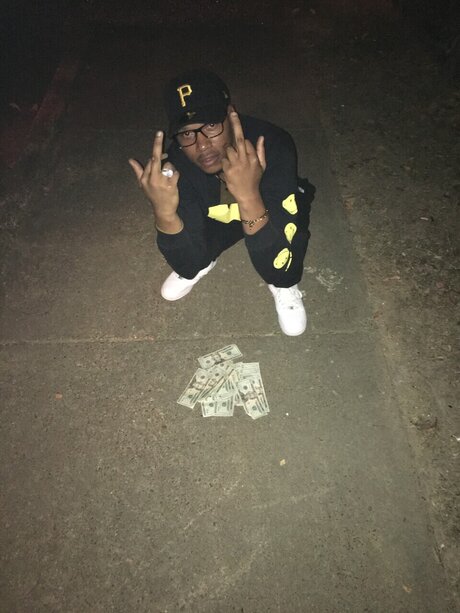 busty onlyfans porno galleries