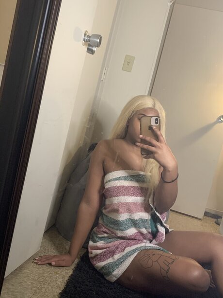 Nija model nude archive