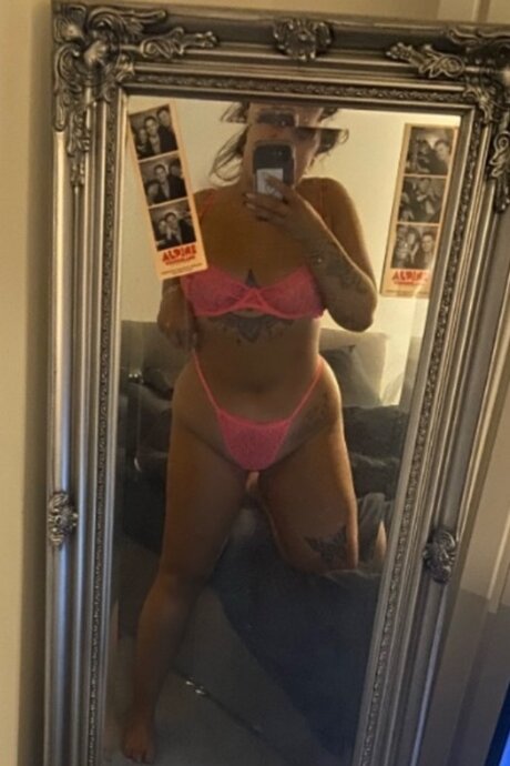 strip nude onlyfans art xxx photos