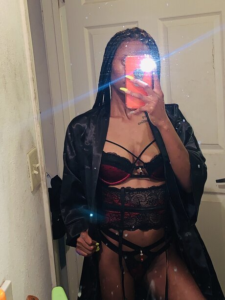 Karter lade hot star images