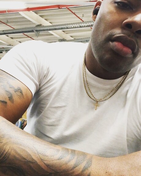 PapiJr exclusive star pics