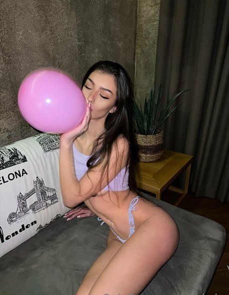 ashhsky model beautiful image