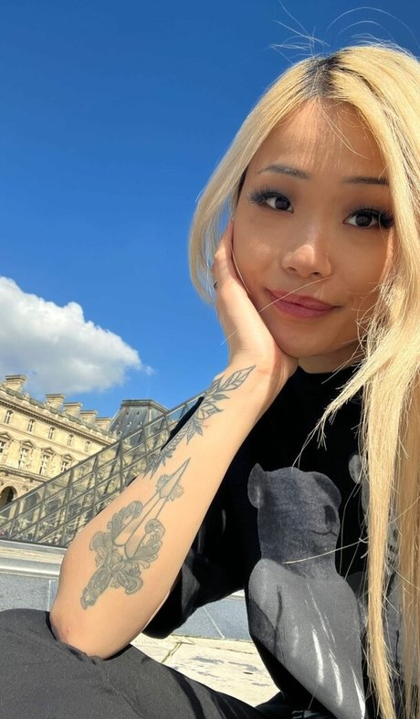 Sarinasong pornstar pretty pics