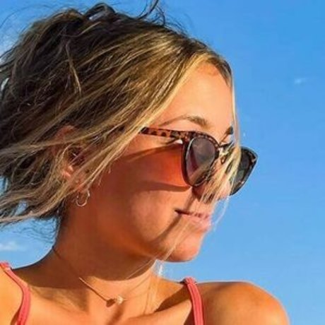 Brooklyn And Bailey model nude gallery