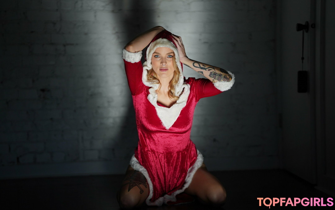 theofficialamandashow star hot pictures