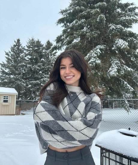 ava rxsee nice actress photo