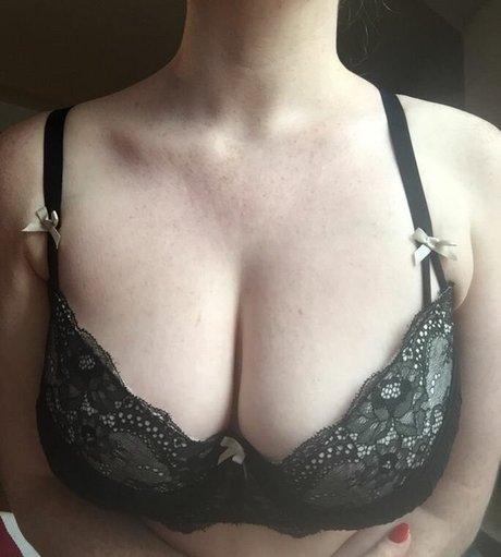 Laura Dawson pornstar exclusive pic