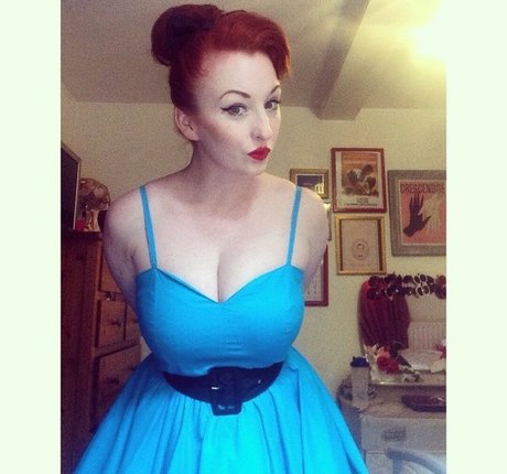 Laura Dawson nude star gallery