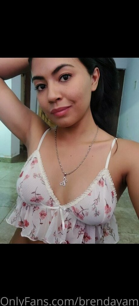 brendayamila star naked galleries