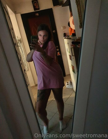 sweetromana pornstar nude image