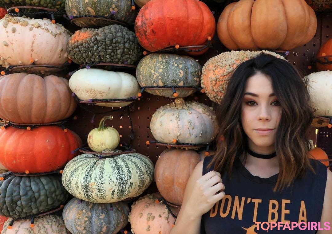 tall busty onlyfans hot pics