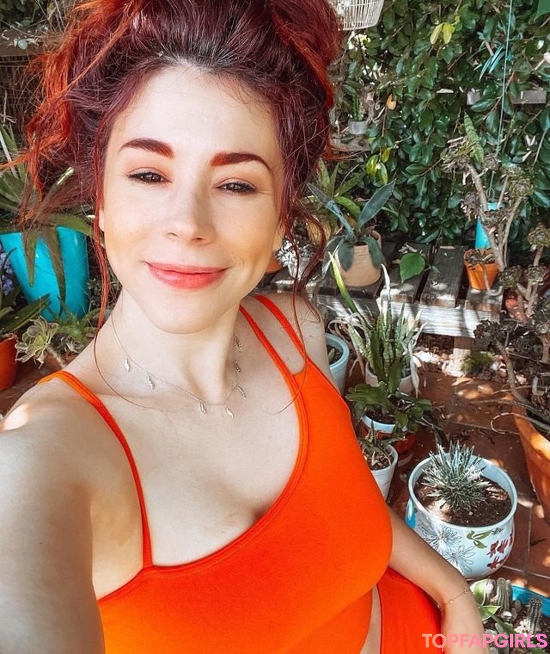 Jillian Rose Reed erotic actress image