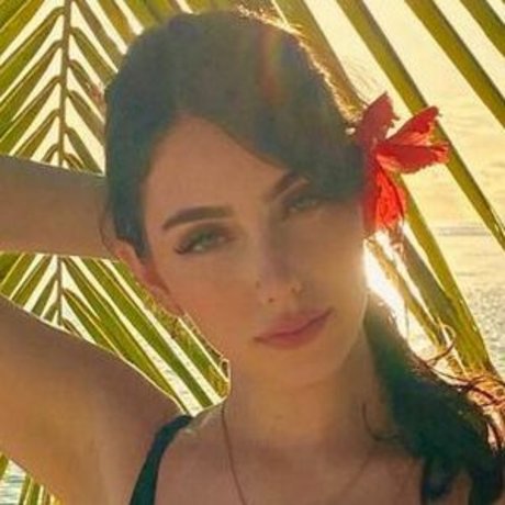 Cocoxcohen nude model pic