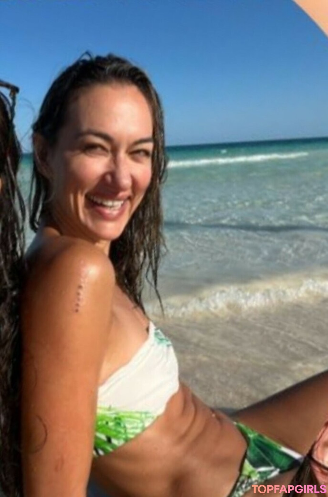 Tasya Teles star hd photos